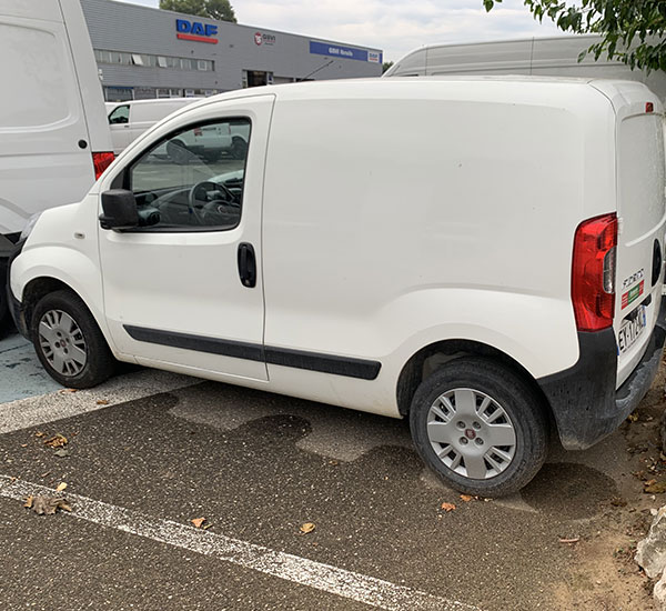 Fiat FIORINO occasion, vue arrière conducteur